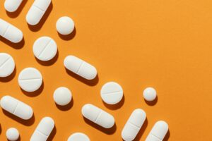 Read more about the article Πώς αλληλεπιδρά η κάνναβη με άλλα φάρμακα;